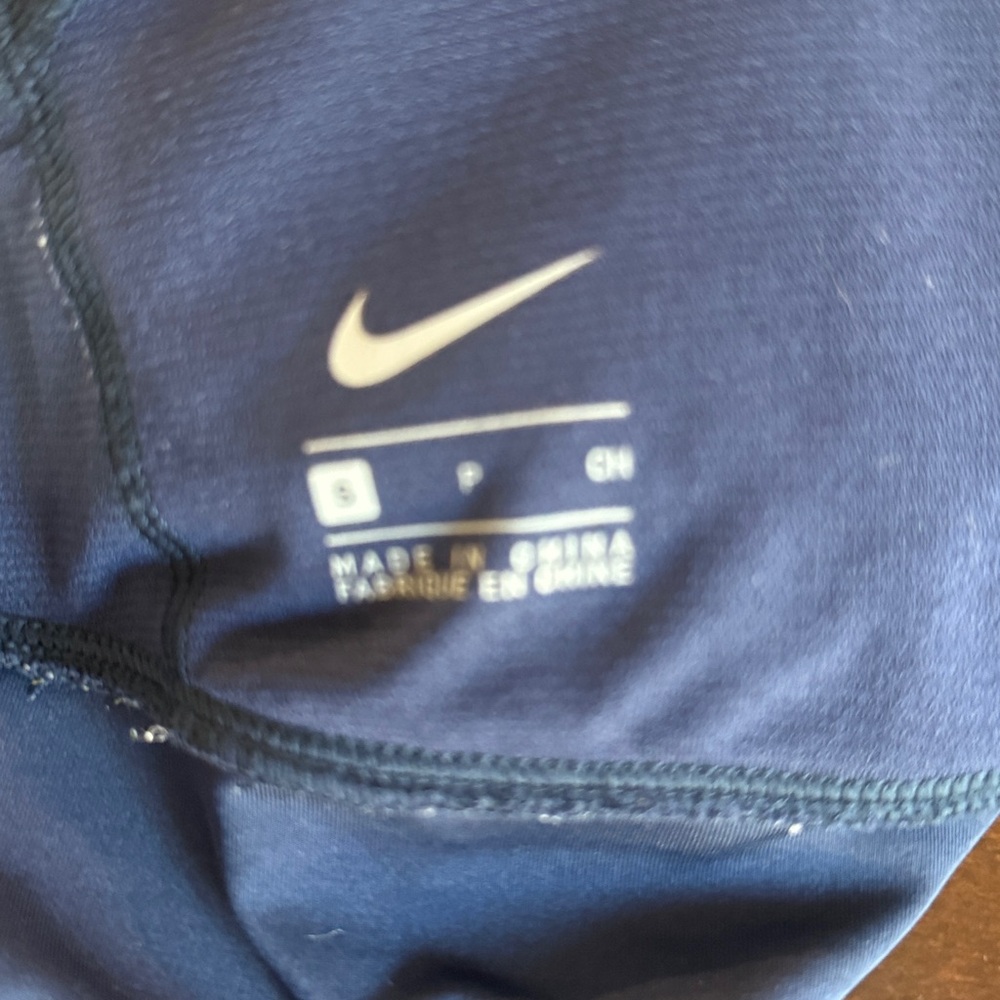 Nike Swim Women's Essential Scoop Neck Midkini Top Midnight Navy - Picture 7 of 8